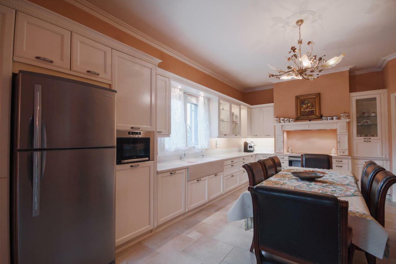 Villa Ellania Контокали Екстериор снимка